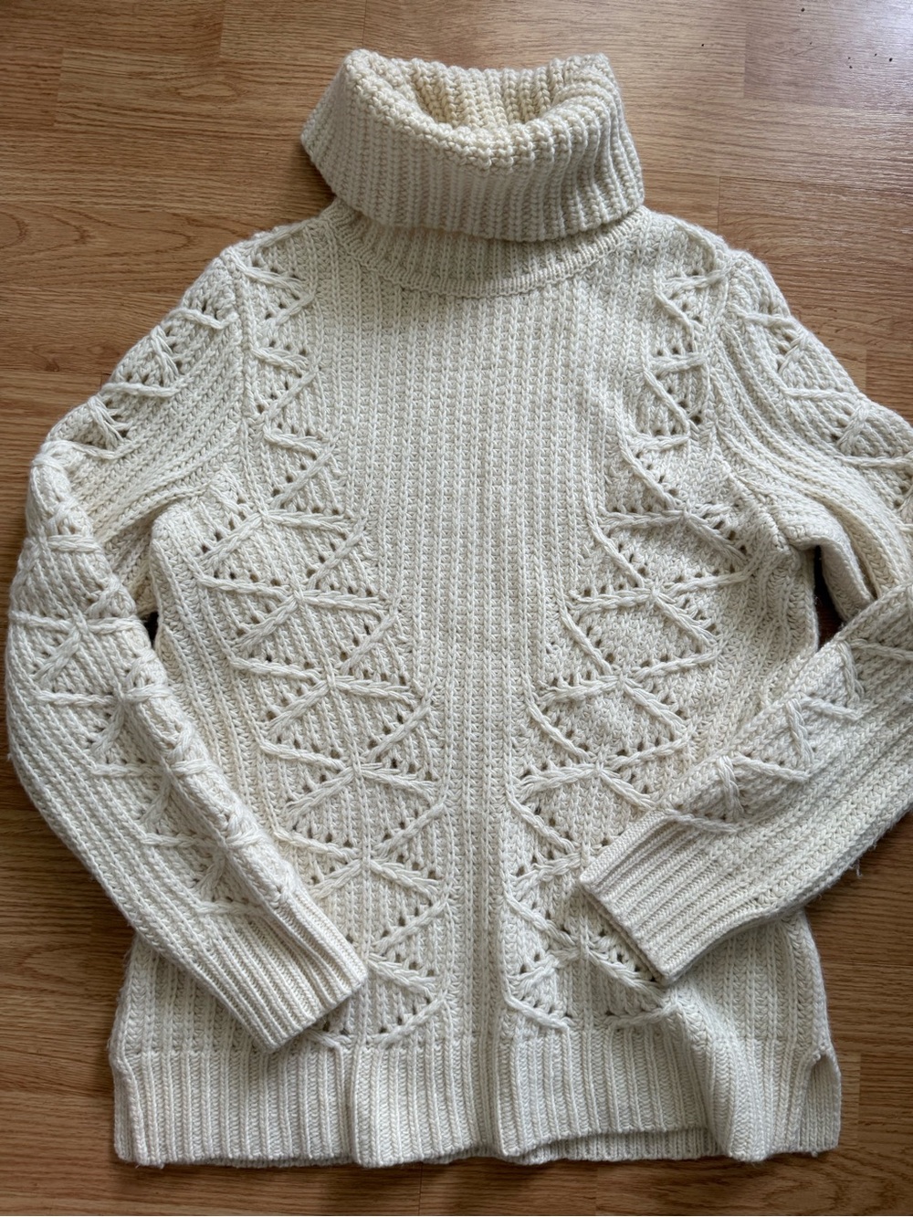 Banana Republic Italian Yarn Cable Knit Turtleneck Sweater Cream Wool Alpaca L